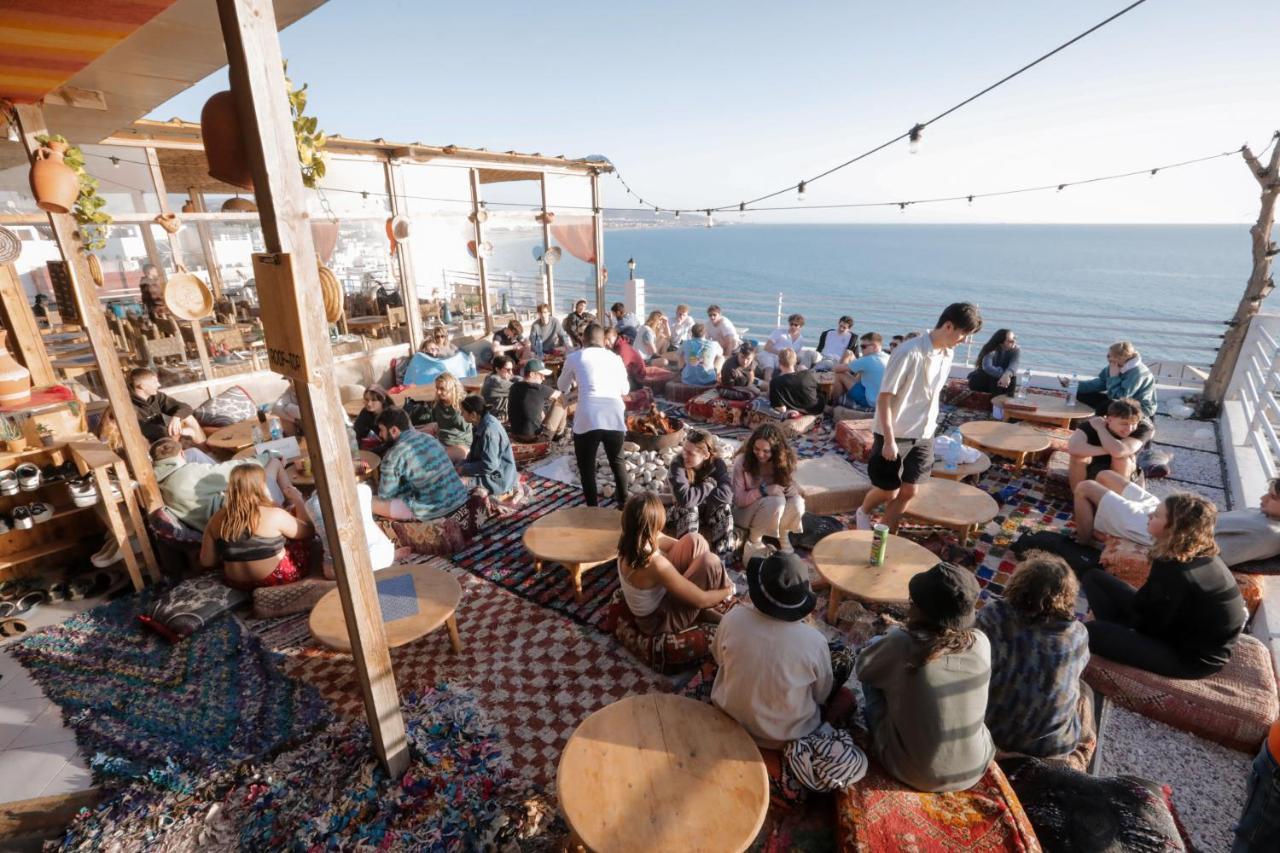 Locals Taghazout Surfcamp Hotel ภายนอก รูปภาพ