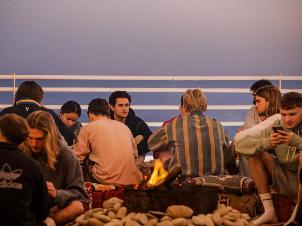 Locals Taghazout Surfcamp Hotel ภายนอก รูปภาพ