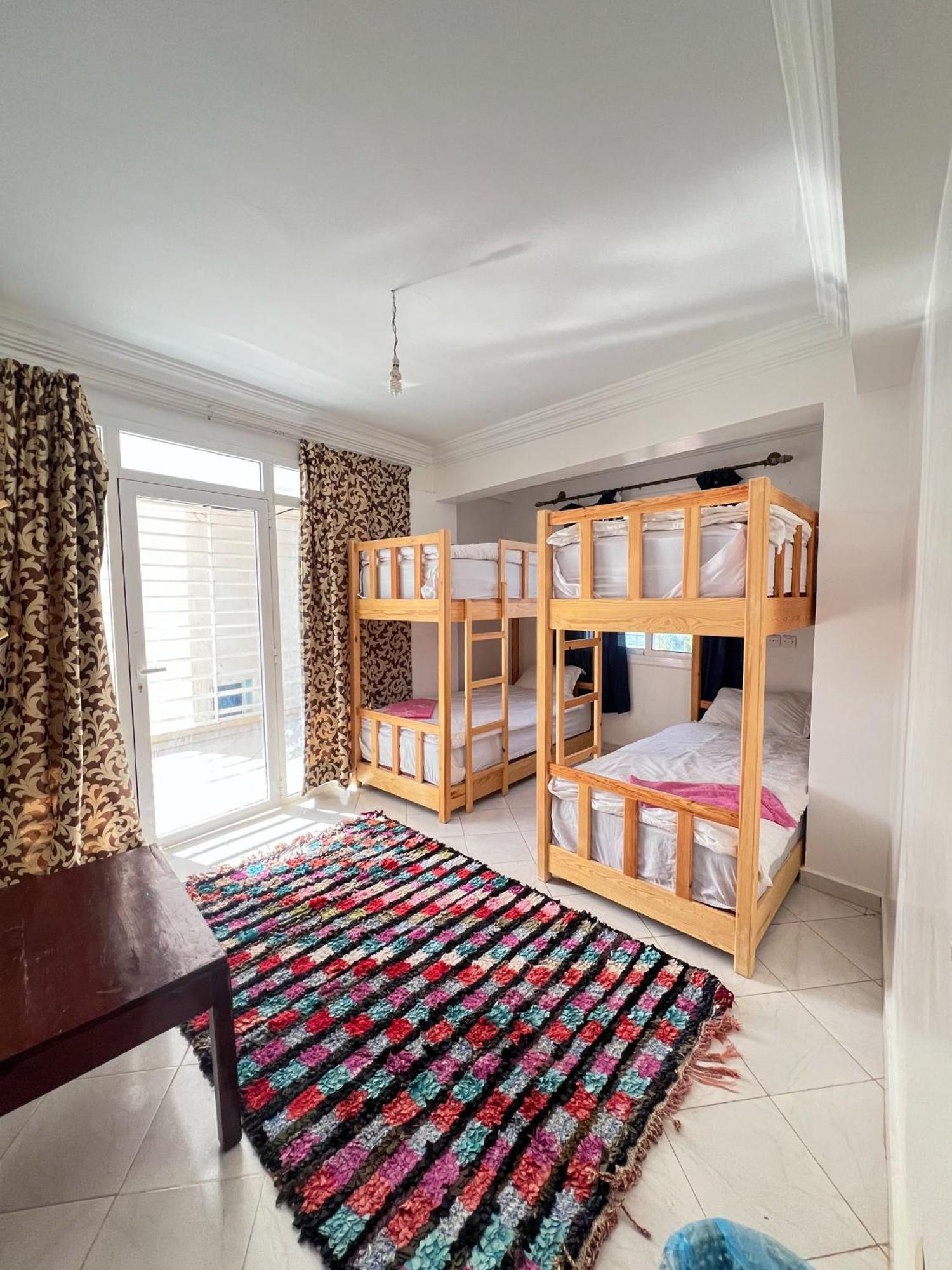 Locals Taghazout Surfcamp Hotel ภายนอก รูปภาพ