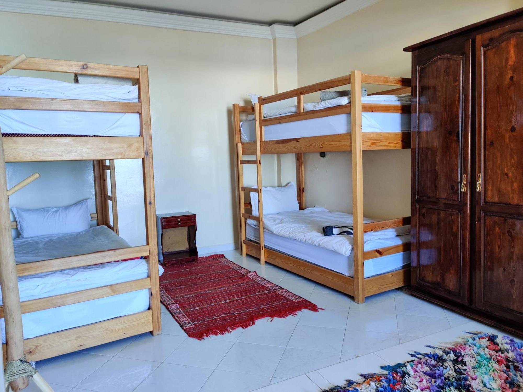 Locals Taghazout Surfcamp Hotel ภายนอก รูปภาพ
