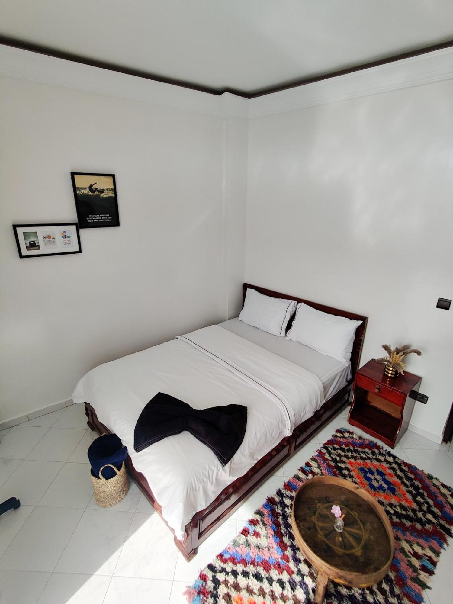 Locals Taghazout Surfcamp Hotel ภายนอก รูปภาพ
